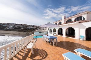 Villa Coki Deluxe - First line of the beach Telde