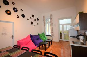 TravelJoy backpackers