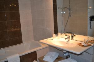 Hotels Almoria Hotel & SPA : photos des chambres