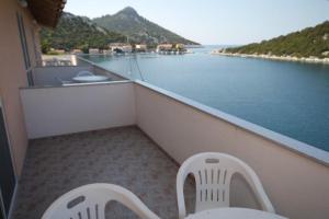 Apartments by the sea Zaklopatica Lastovo 8342