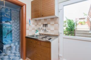 Apartments by the sea Arbanija, Ciovo - 12113