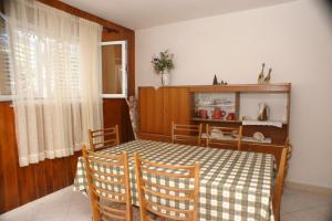 Two-Bedroom Apartment with Terrace room in Apartments by the sea Zrnovska Banja Korcula - 4347