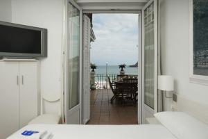 BREATHTAKING TERRACE VIEWS in luxury apartment - by www,SanSebastianApartments,es