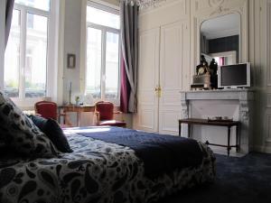 B&B / Chambres d'hotes La Bourgogne en Ville : Chambre Double avec Salle de Bains Privative Séparée