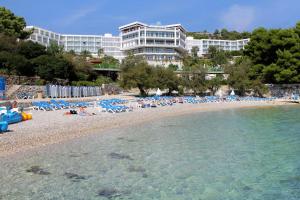 Apartments with a parking space Hvar - 5706