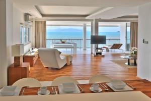 Osho Luxury Beachfront Apartments