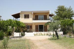 Villa Vlichos Evia Greece