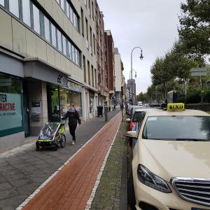 *** comfortable 30m2 studio hansaring 19 *** mediapark / Cologne Messe / Dom