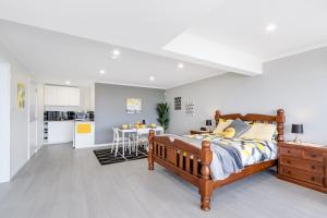 Views Forever - Devonport