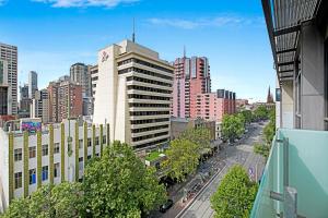 Melbourne CBD Central Apartment Hotel Official