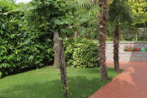 Apartments with a parking space Icici Opatija 7988