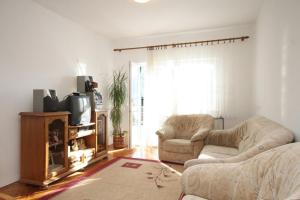 Apartments with a parking space Grebastica, Sibenik - 8367