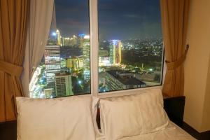 Fantastic View 2BR Apartment at FX Residence Sudirman By Travelio