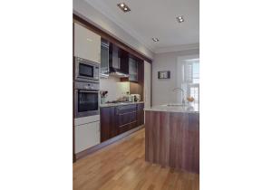 Apartment room in The Skyline - The Edinburgh Address