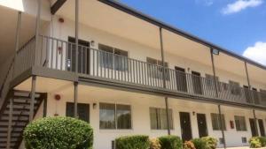 Knights Inn Longview