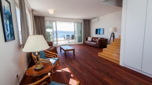 Two-Bedroom Duplex Apartment with Terrace and Sea View room in Belado Residence Bol