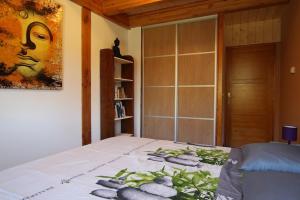 Maisons de vacances Chalet De Crouzillac : photos des chambres