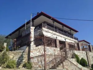 Guesthouse Kastro - Kerasies