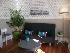 Angola Top Floor 6 Bedrooms