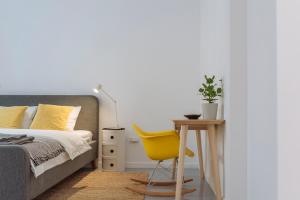 Old Town Quiet Studio