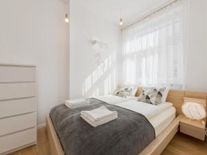 One-Bedroom Apartment - J.Piłsudskiego 19 Street room in Centre Apartments-Old Town