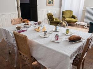 Maisons d'hotes La Cour Verte : photos des chambres