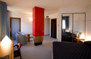 Albornoz Palace Hotel