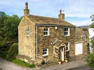 Holme House Cottage - Steeton