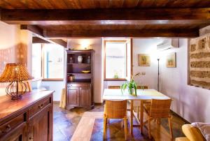 Emerald apartment in Alghero Historic Center img9