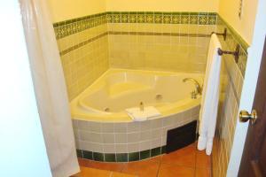 Hotel Meson del Valle by AHS