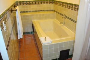 Hotel Meson del Valle by AHS