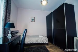 Wrzosowy apartament z darmowym parkingiem, 290m od ścisłego centrum miasta