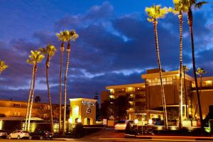 Surf And Sand Resort hotel, 
Laguna Beach, United States.
The photo picture quality can be
variable. We apologize if the
quality is of an unacceptable
level.