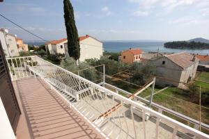 Apartments by the sea Preko, Ugljan - 8472