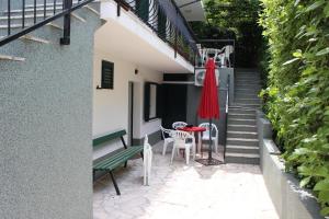 Apartments by the sea Arbanija, Ciovo - 11041