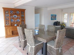 Tranquil Garden Hideaway