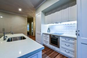 Aloha Central Luxury Apartments