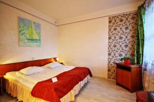 Double or Twin Room room in NB Hotel with Free Parking
