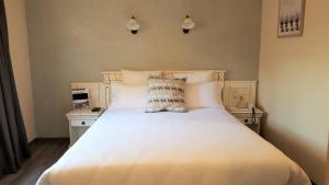 Hotels Le Mas Du Colombier : Chambre Lit Queen-Size Deluxe