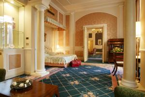 Presidential Suite room in Grand Hotel Majestic gia' Baglioni