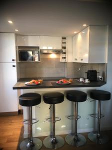 Charme Méditerranéen Votre pied à terre au Cœur du Port de Nice