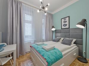 Studio Apartment - Felicianek 15 Street room in Centre Apartments-Old Town