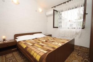 One-Bedroom Apartment with Terrace and Sea View room in Apartments with a parking space Zdrelac Pasman - 8514