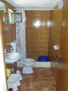 Holiday house with a parking space Bol Brac 12604