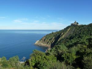 Triple Room with Sea View room in Hotel Leku Eder