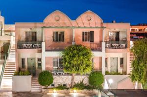 Lotus Hotel Apartments Chania Greece