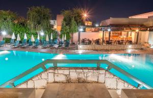 Lotus Hotel Apartments Chania Greece