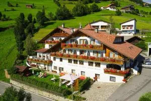 Naturhotel Miraval - 佩尔卡