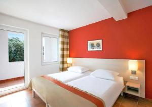 Room for 4 - Hotel  room in Valamar Tamaris Resort