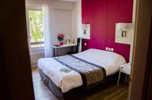 Hotels Logis Hotel de la Bruyere : photos des chambres
